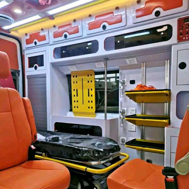六弓乡长途救护车护送病人租赁价格